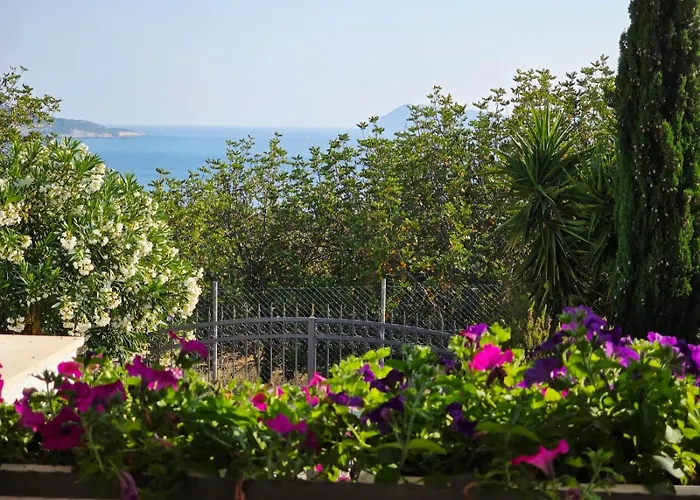Вилла Paradise Found Комижа