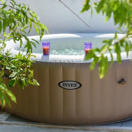 Paradise Found * Komiža