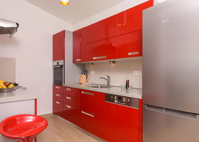 Villa Paradise Found