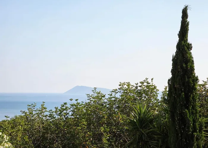 Villa Paradise Found *